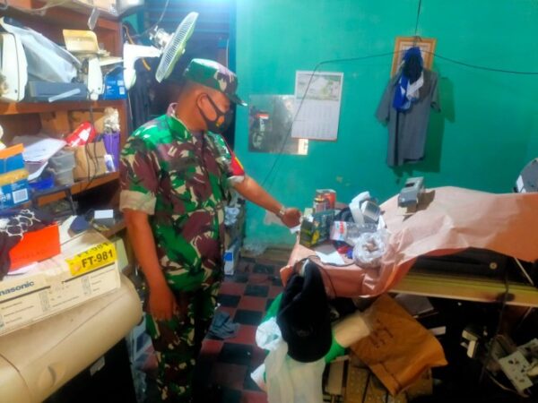 Tekinisi Toko Buku Fajar Agung Tewas di Mes, Ada Mayat Wanita Tanpa Busana Dikerubuti Belatung Dirumah Polisi