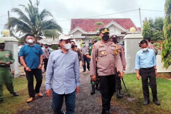 Bupati Safly Pantau Ibadah Natal di Mesuji