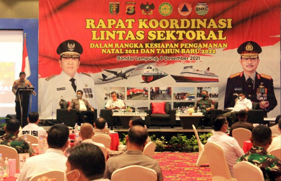 Sekda dan Forkopindo Kabupaten Lamsel Hadiri Rakor Lintas Sektoral Dalam Rangka Kesiapan Pengamanan Nataru Tahun 2021