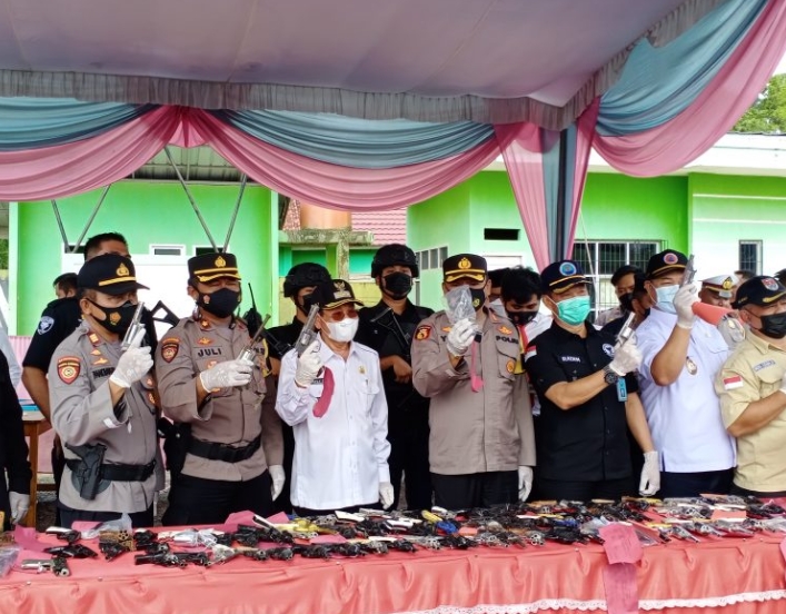 Gelar Pemusnahan Senpi dan Narkoba, Bupati Apresiasi Kinerja Polres Mesuji