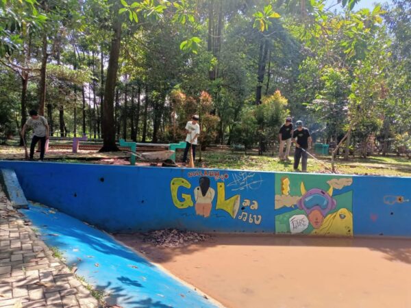 Metro Skate Boarding Adakan giat bersih-bersih di Taman Kihajar Dewan Tara