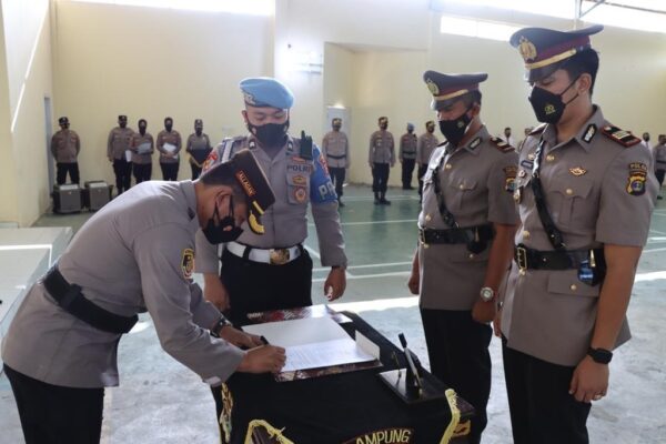 Kapolda Copot Kasat Reskrim Way Kanan, Kanit dan Enam Anggota Kembali di Periksa Propam