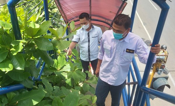 JPO Devis Jaya di Jalan A Yani Rapuh dan Tak Terawat Membahayakan Pengguna Jalan