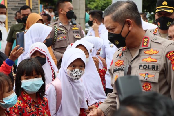 Irjen Pol Hendro Sugiatno Pastikan Percepatan Vaksinasi Anak di Pesawaran