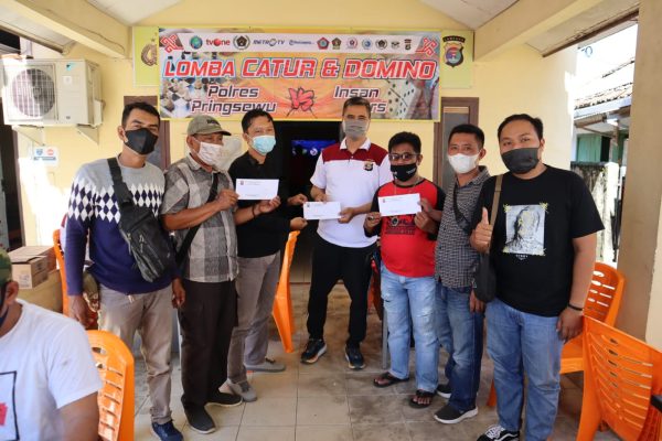 Kapolres Pringsewu Olahraga Bersama Wartawan 