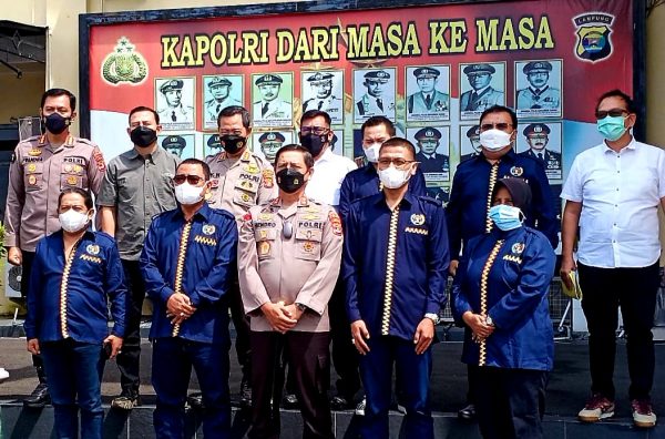 Polisi Wajib Jawab Konfirmasi Wartawan Minimal 3W
