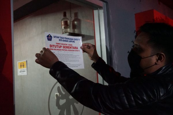 Walikota Bandar Lampung Segel Tanaka Karaoke