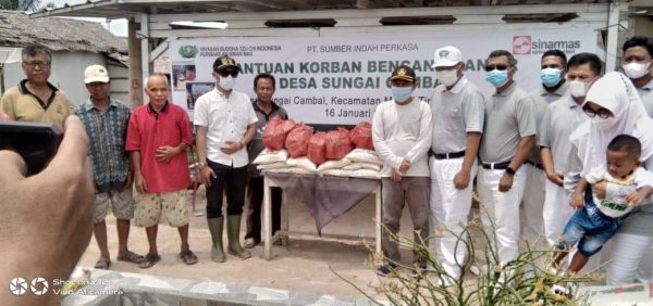 Tiga Perusahaan Besar di Mesuji Bantu Korban Banjir Sungai Cambai