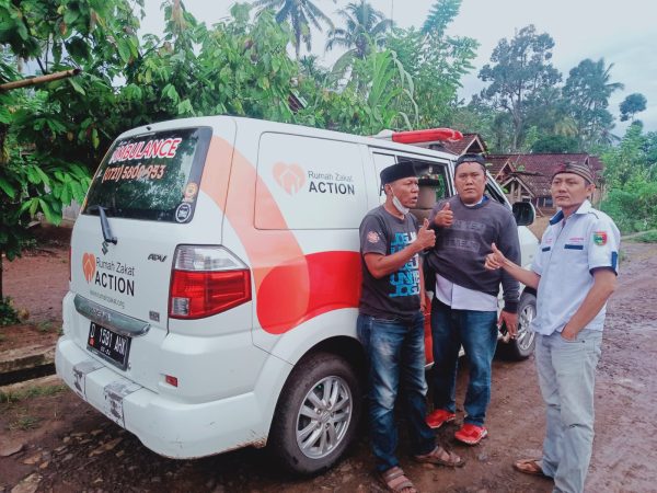 AJOI dan Komil Tanggamus Datangi Korban Kebakaran