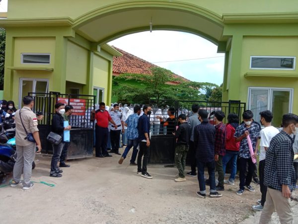 Waduh 4 Bulan Menjabat Kepala Sekolah MAN 1 Metro Didemo Alumni