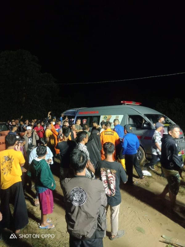 Tim SAR dan BPBD Mesuji Akhirnya Temukan Jasad DN Yang Tenggelam di Bendungan