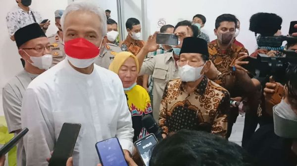 Bupati Mesuji Sambut Kedatangan Ganjar Di Sai Bumi Ruwa Jurai