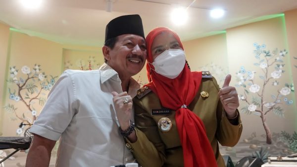 Diisukan Istrinya Selingkuh, Herman HN Buka Sayembara dengan Hadiah 1 M