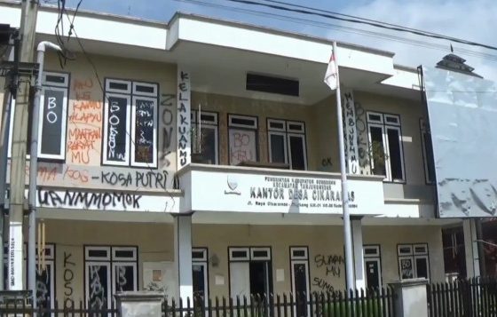 Oknum Kades Digrebek Bugil Ria Dalam Kamar Hotel Bersama Istri Orang Kantor Desa Jadi Sasaran
