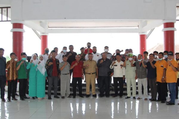 Belasan OKP dan Ormas Nyatakan Sikap Dukung Bupati Nanang Ermanto Bangun Lampung Selatan