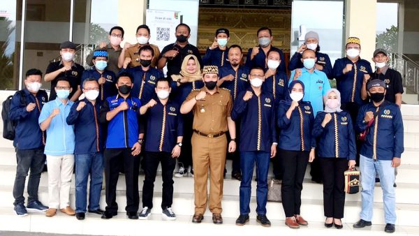 Dendi Romadhona Memajukan Pesawaran Berkolaborasi Dengan Wartawan