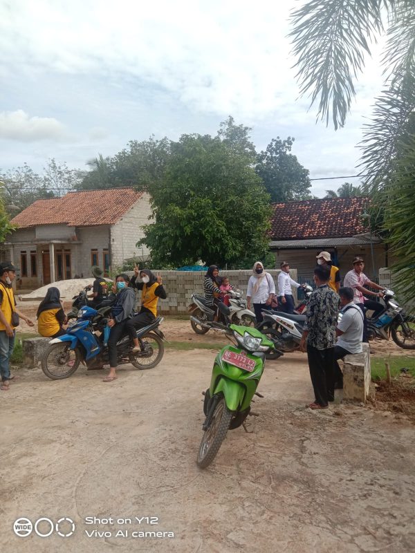 Cegah Bahaya DBD, Kades Hadimulyo Beserta Jajaran dan Mahasiswa KKN Sosialisasikan Penanggulangan