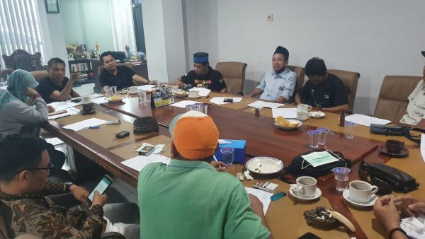 Ketua PWI Lampung Pimpin Rapat Persiapan Berangkat HPN di Sulawesi Tengara