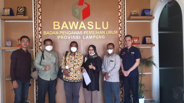 Kunjungi Provinsi Lampung Yayasan Satunama Sempurnakan Kurikulum Sekolah Politisi Muda