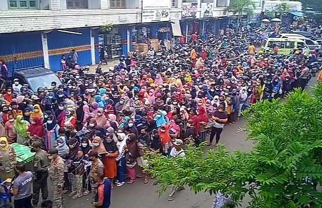 Polisi Proses Kerumunan Operasi Pasar Minyak Goreng Disdag Lampung Utara