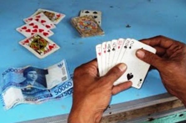 Kasus Oknum Sekdes Digerebek Judi Bersama Dua RT Lanjut di Polres, Pemilik Warung Belum Diproses?