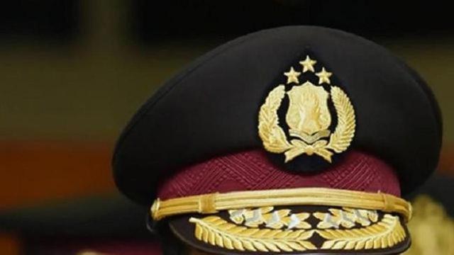 Ketangkep Selingkuh Dengan Ketua Bhayangkari Oknum Kasat Lantas di Pecat Kapolresnya Ikut Dicopot