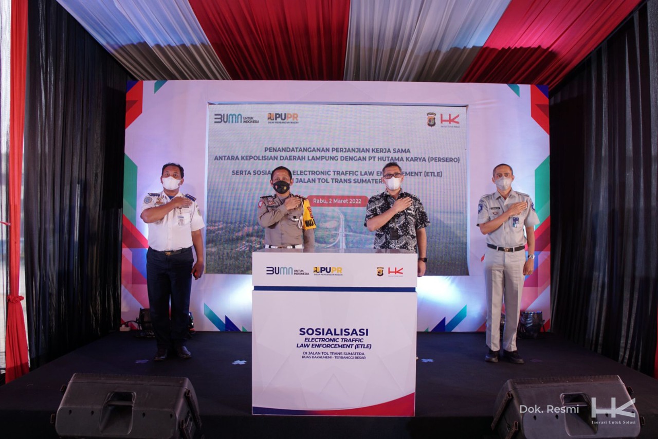 Hutama Karya Terapkan Tilang Elektronik di JTTS Pertama Jalan Tol Indonesia