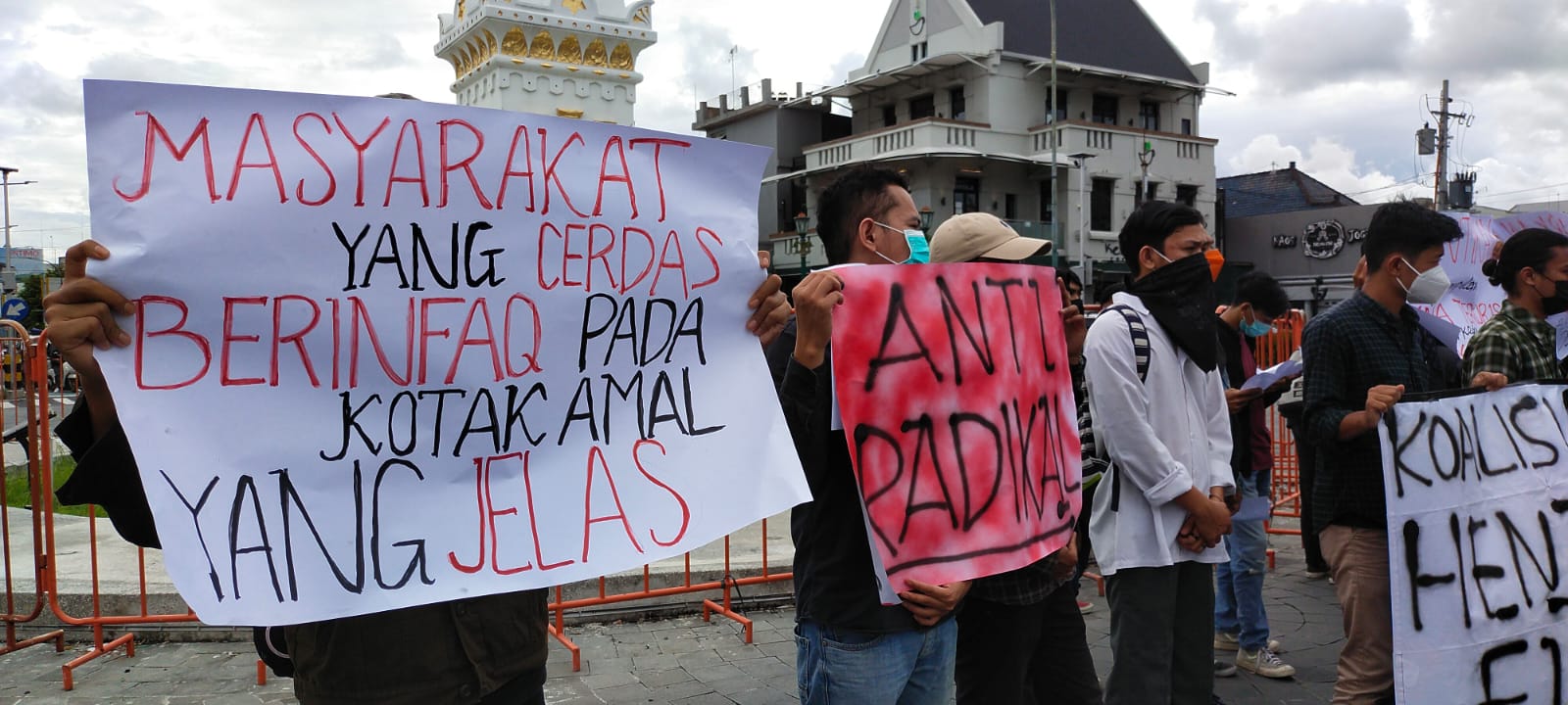 Cegah Penyalahgunaan Kotak Amal dan Imbau Selektif Salurkan Donasi KOMAR Gelar Aksi Damai