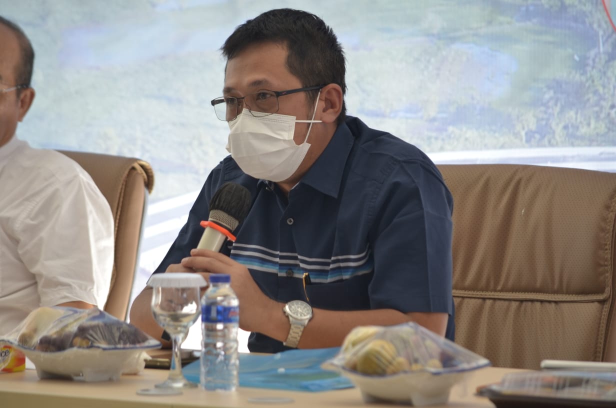 Cegah Kecelakaan Manager Tol Bakter Bersama Kepolisian Melakukan Operasi Ngantuk