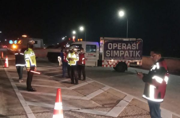 Operasi Microsleep di Tol Bakauheni-Terbanggi Jaring 500 Mobil, 100 Sopir Dalam Kondisi Mengantuk