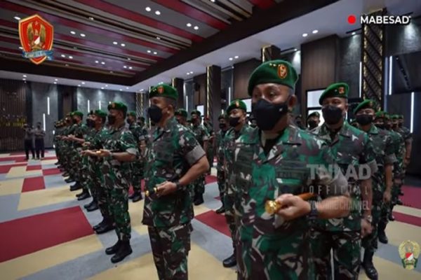 Jenderal Dudung Lantik 40 Kolonel TNI AD Jadi Jenderal