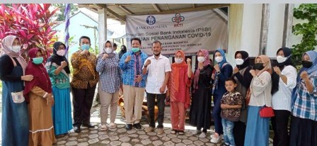 Malik Ibrahim Dampingi Fahrorrozi Lakukan Reses di Sidomulyo