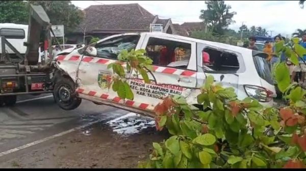 Ambulance Desa Seruduk Motor Pasien Tewas