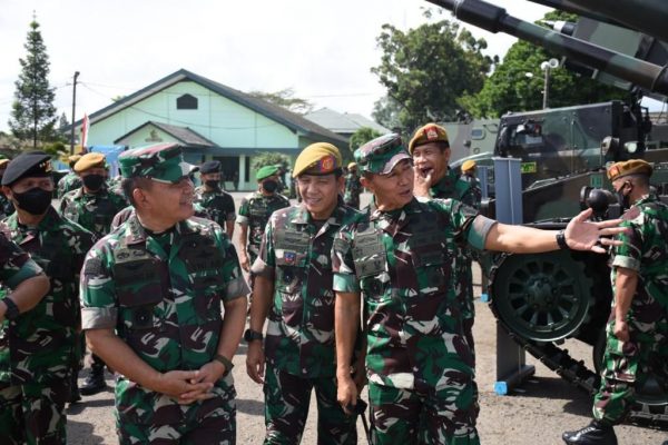 Kasad Tinjau WLR – 88 Program Litbanghan Pussenarmed PT EU ITB