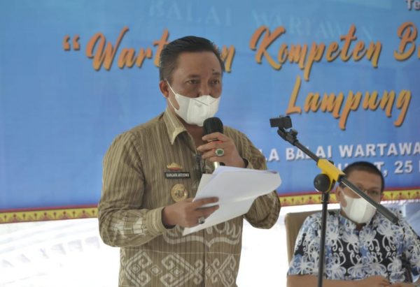 Ganjar Jationo UKW Sebagai Standar Jurnalis Profesional