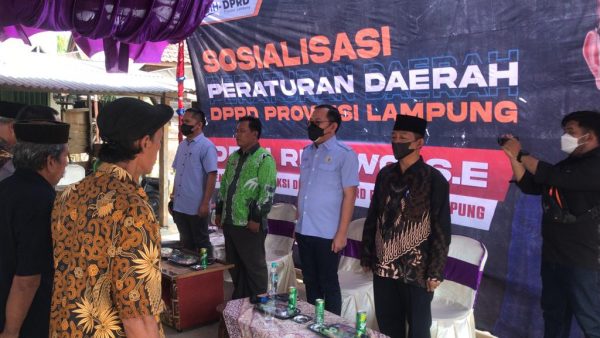 Deni Ribowo Anggota DPRD Lampung Sosialisasikan Perda No.3 Tahun 2016 Dirantau Temiang