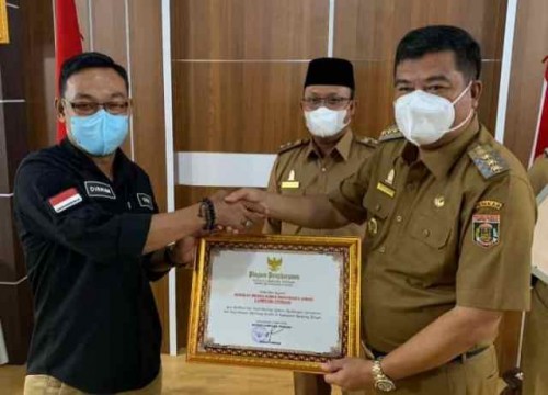 Refleksi Satu Tahun Musa-Ardito Beri Reward SMSI Lampung Tengah