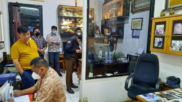 JAM-Pidsus Bersama Tim Digital Forensik Geledah Kemenprin dan PT PMU