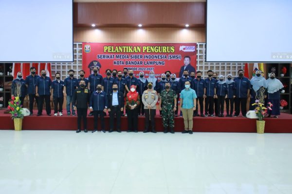 Resmi dilantik, Ini Pesan Eva Dwiana untuk SMSI Bandar Lampung