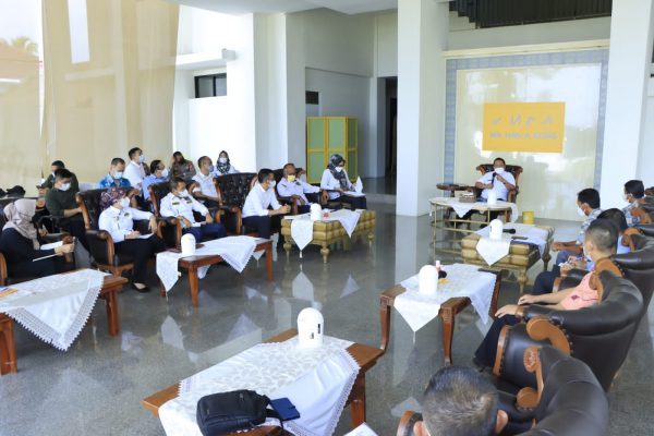Gubernur Rapat Koordinasi Penyediaan Minyak Goreng Curah Bersubsidi