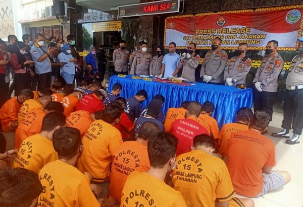 Dua Pekan Polisi Tangkap 41 Tersangka Narkoba