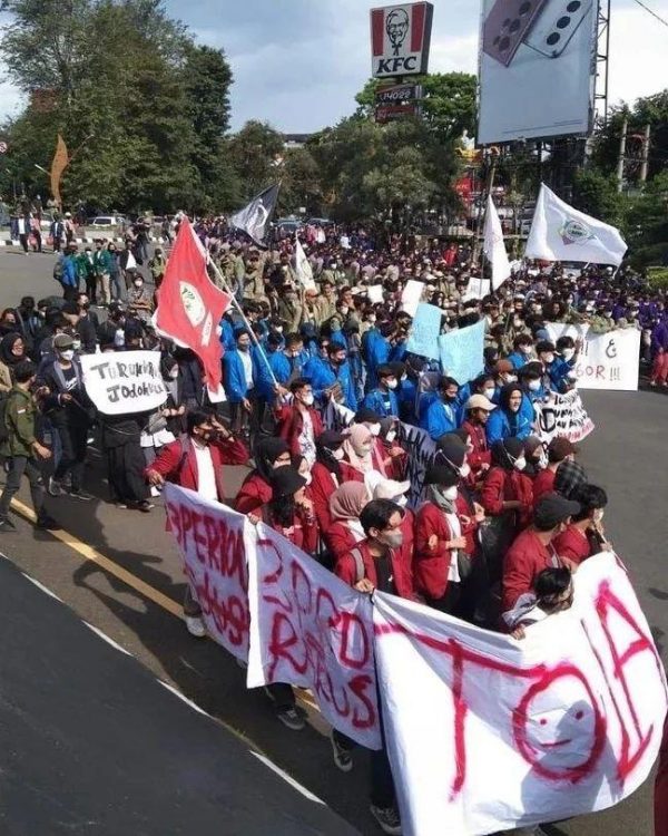 Beredar Jakarta Tutup Dalam Aksi Demo Mahasisiwa 11 April