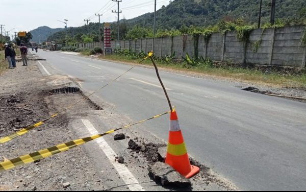 Kontraktor Proyek Jalan Harus Perhatikan Keselamatan Pengguna Jalan