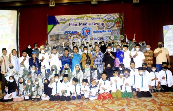 Buka Puasa Bersama Harian Pilar Berbagi Dengan Anak Yatim