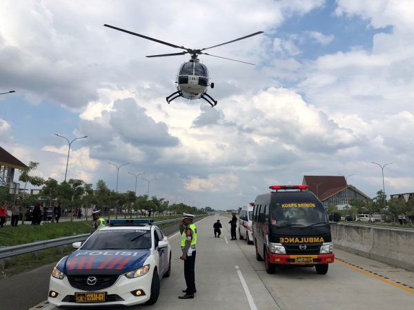 Polda Lampung Simulasi Evakuasi Udara di JTTS