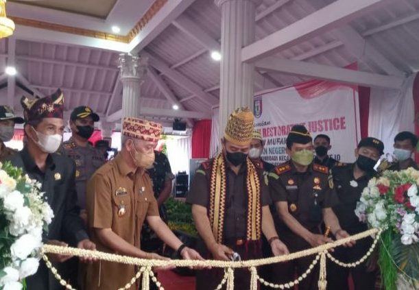 Kajati Lampung Resmikan Dua Lamban Mufakat Sebagai Rumah Restoratif Justice di Pringsewu