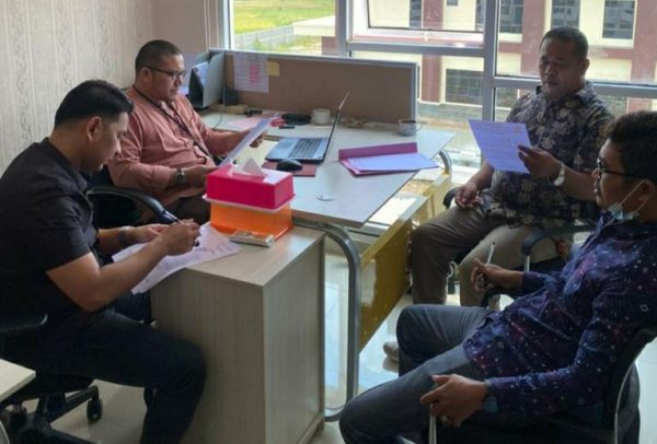 Kejari Pringsewu Tetapkan Tersangka dan Tahan Mantan Kades Purwodadi