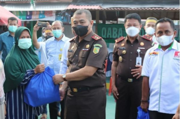 Bakti Sosial Sambut Ramadhan Kajati Lampung Kunjungi Posko KKSS Kota Karang