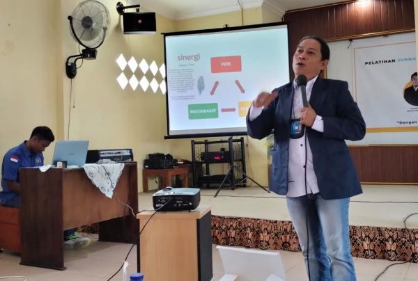 PWI Mesuji Bersama Disdikbud Gelar Pelatihan Jurnalistik dan Workshop Kehumasan