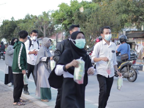Takjil Berkah di Bulan Ramadhan Bersama MTs Muhammadiyah Sukarame Bandar Lampung